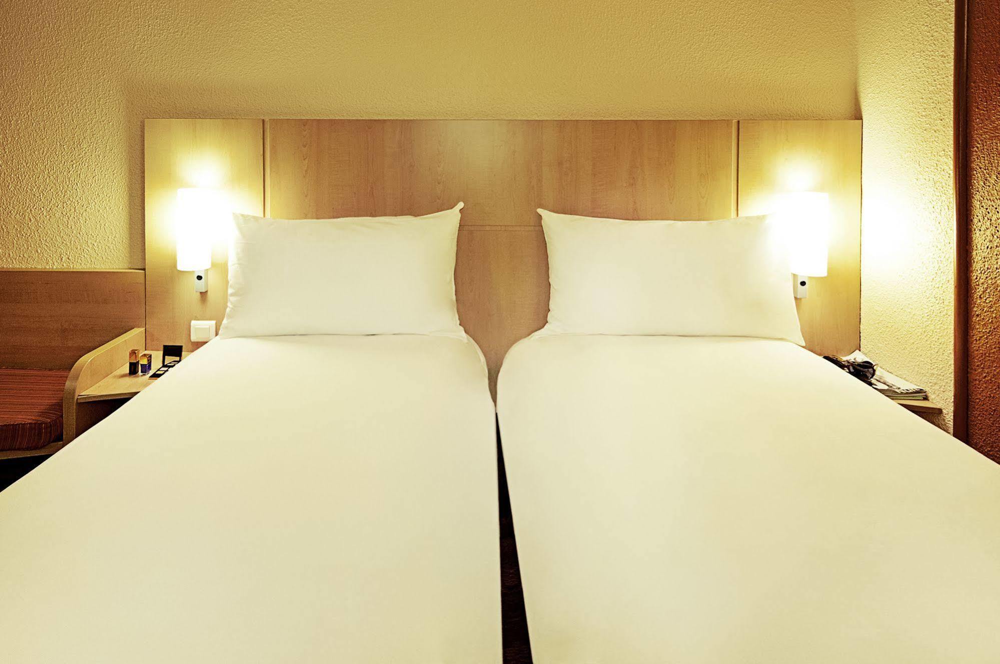 Ibis Santiago Providencia Hotel Ngoại thất bức ảnh